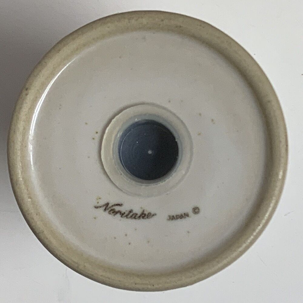 Vintage Noritake Ivory White Blue Floral Salt Pepper Shaker Replacement Spare - Picture 6 of 6